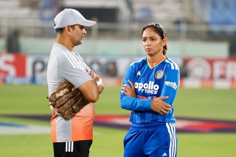 Muzumdar urges India to ‘stay in the present’ after T20 World Cup malfunction