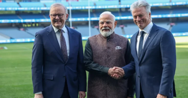 PM Narendra Modi shares special moment with Steve Waugh during MCG visit